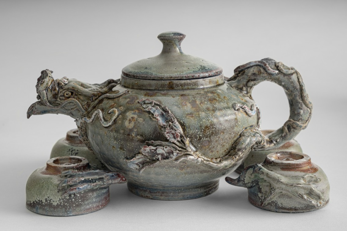 Jacob Chan - Dragon Teapot Set