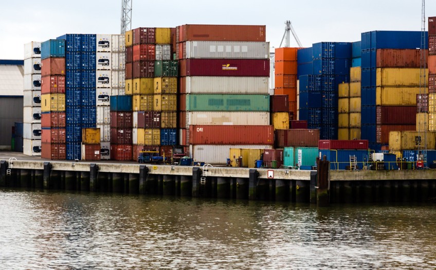 Delayed Containers