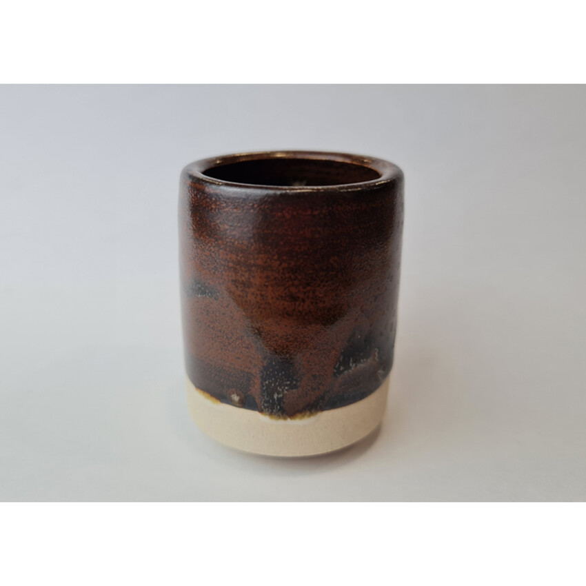 Reactive Transparent 2394-03M over Reactive Slip 2394-1M, ^9 Oxidation. White Stoneware 157-1145.