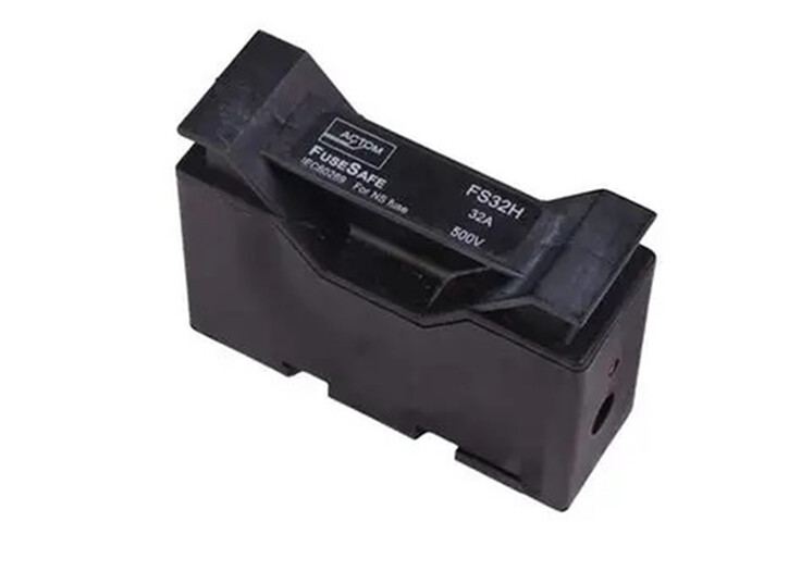 Fuse Holder