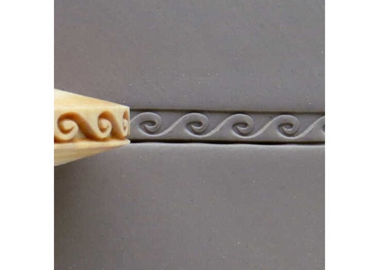 Waves Finger Roller