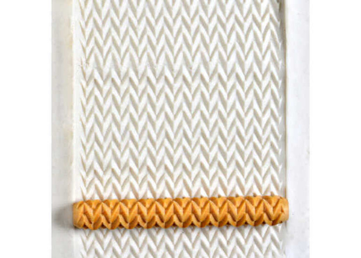 Zig Zag Hand Roller