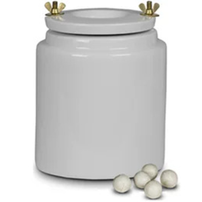 Photograph: 1 Gallon Jar