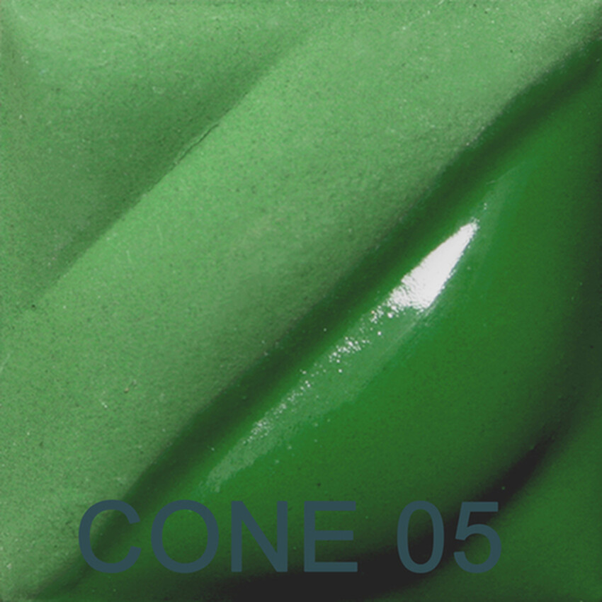 Photograph: Amaco Velvet Brush-On Underglaze: Dark Green 473ml
