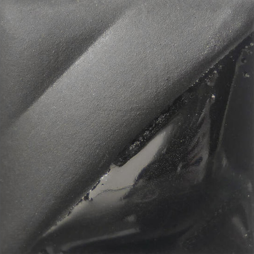 Photograph: Amaco Velvet Brush-On Underglaze: Ultra Black 473ml