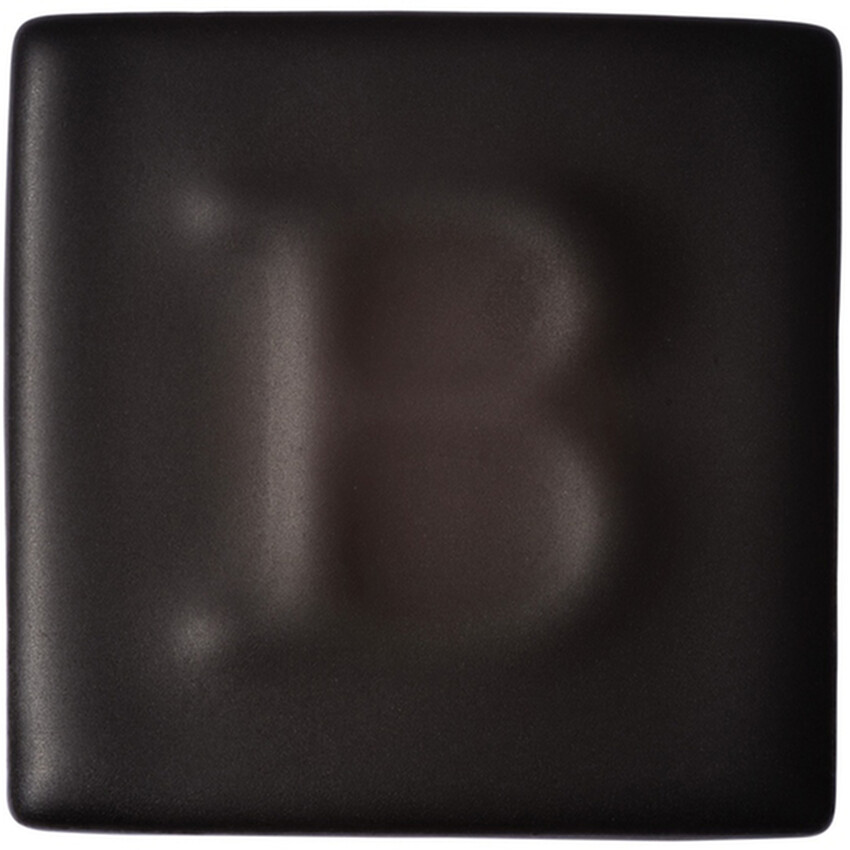 Photograph: BOTZ Earthenware Brush-On Glaze: Matt Black 200ml