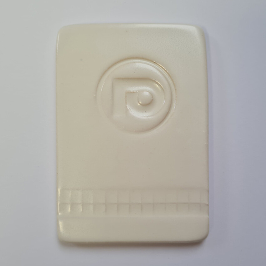 Photograph: Delft White 1020-1100C (L.S.)