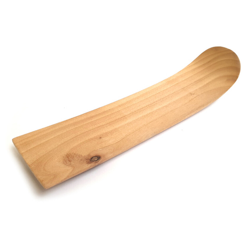 Photograph: Japanese Style 'Gyubera' (Ox-Tongue) Wooden Throwing Tool: Long/Large