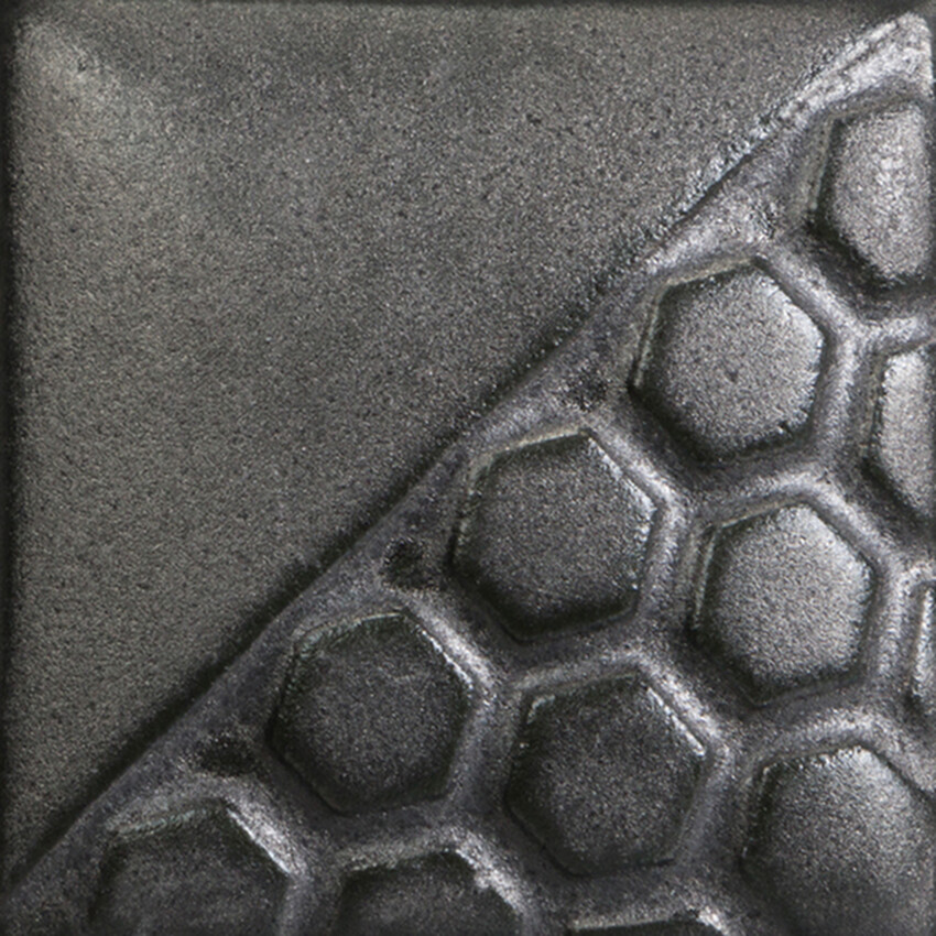 Photograph: Mayco Elements Brush-On Glaze: Burnished Steel 473ml