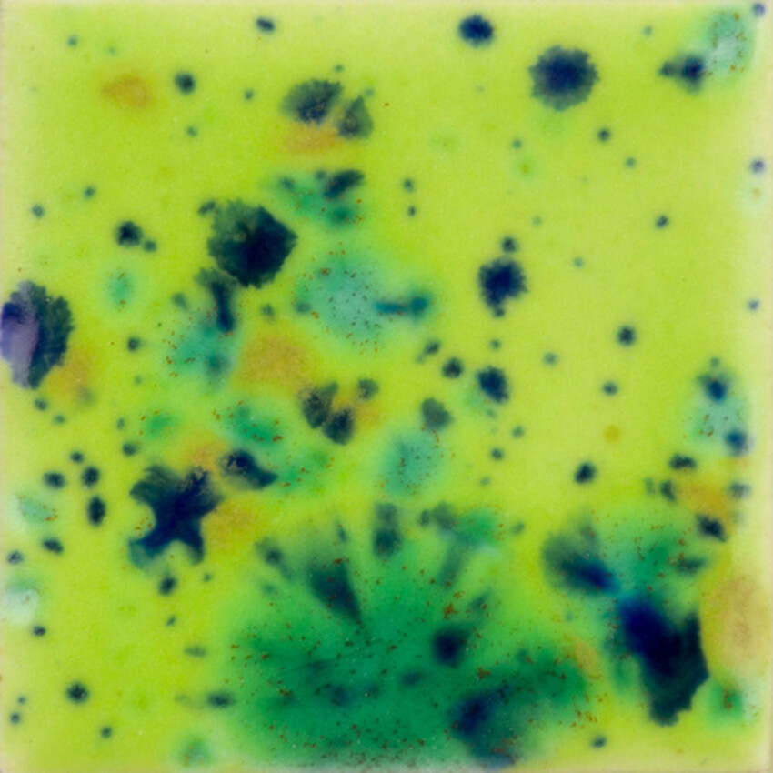 Photograph: Mayco Jungle Gems Brush-on Glaze: Cloverfield 118ml