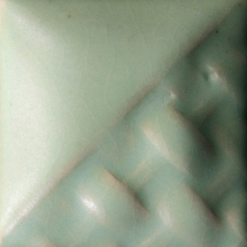 Photograph: Mayco Stoneware Brush-On: Wintergreen 473ml