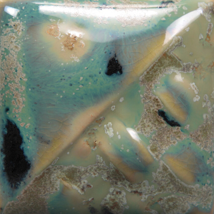 Photograph: Mayco Stoneware Dry: Aurora Green 10lb