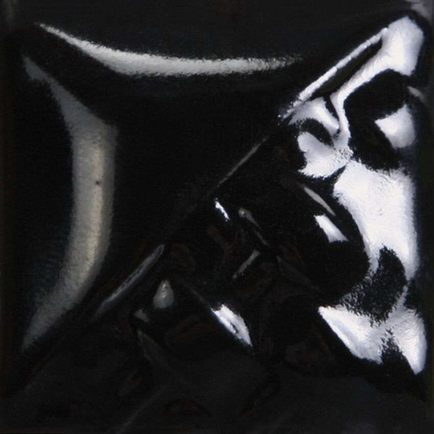 Photograph: Mayco Stoneware Dry: Black Gloss 10lb