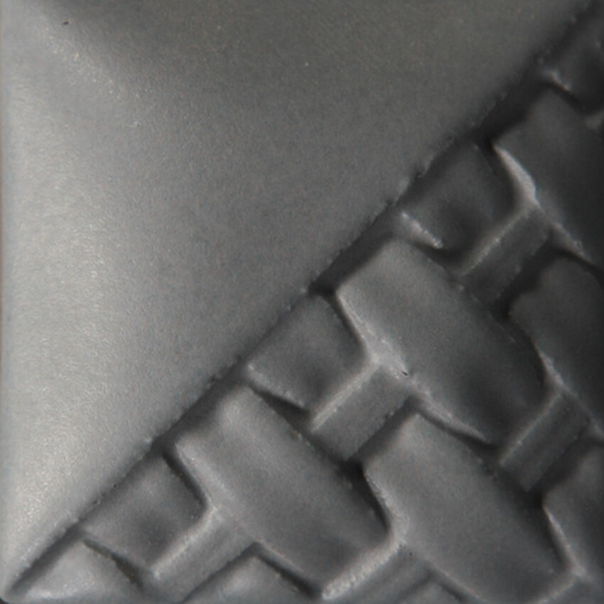 Photograph: Mayco Stoneware Dry: Gray Matte 5lb