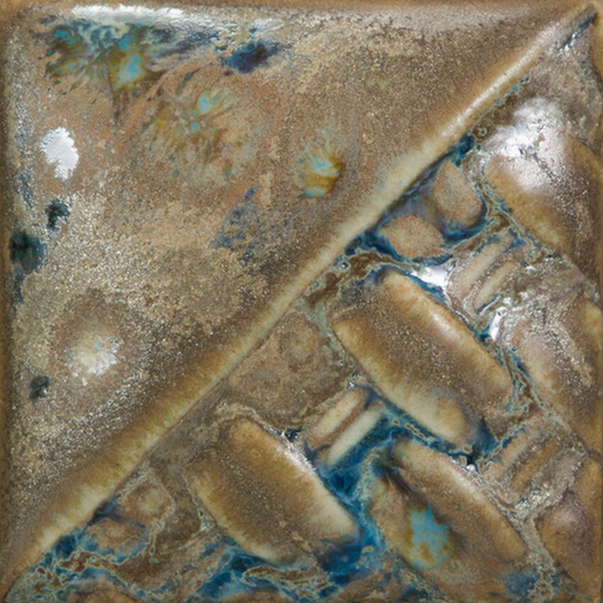 Photograph: Mayco Stoneware Dry: MuddyWaters 10lb