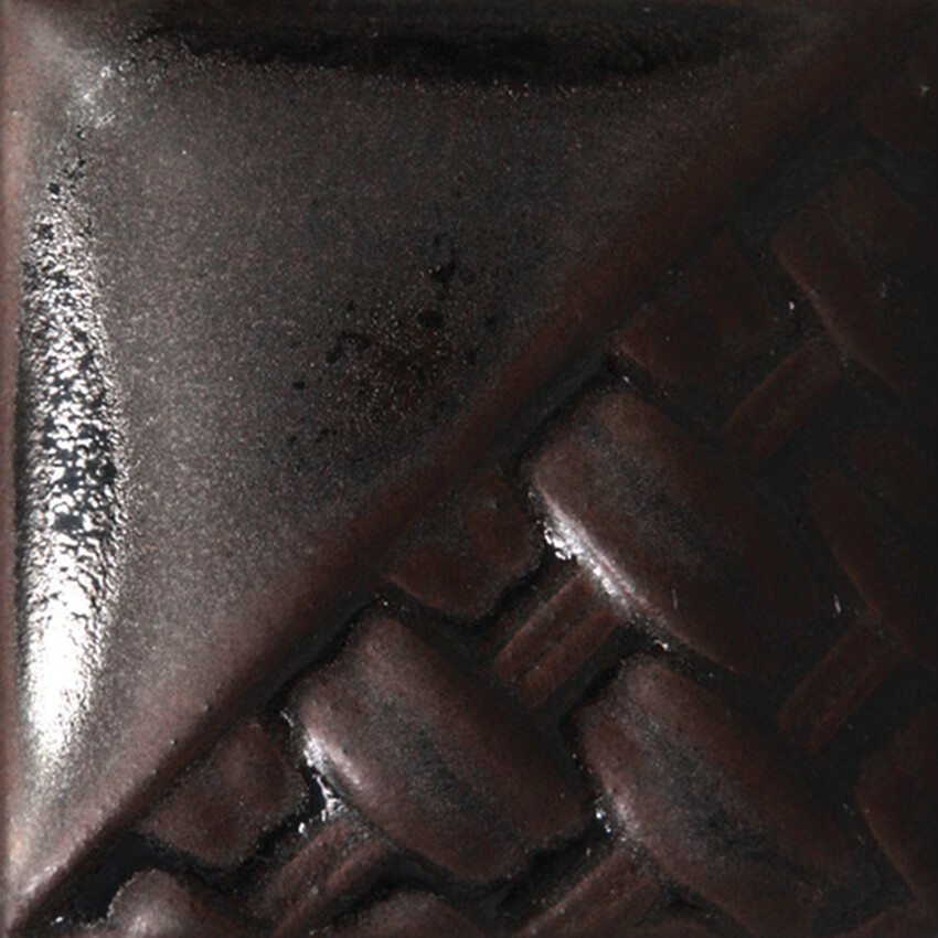 Photograph: Mayco Stoneware Dry: Wrought Iron 10lb