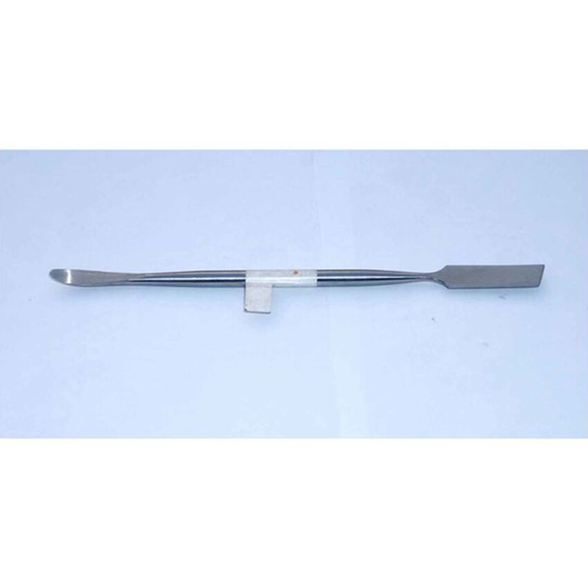 Photograph: Modelling Tool: One piece machined, all forged steel - 17.5cm