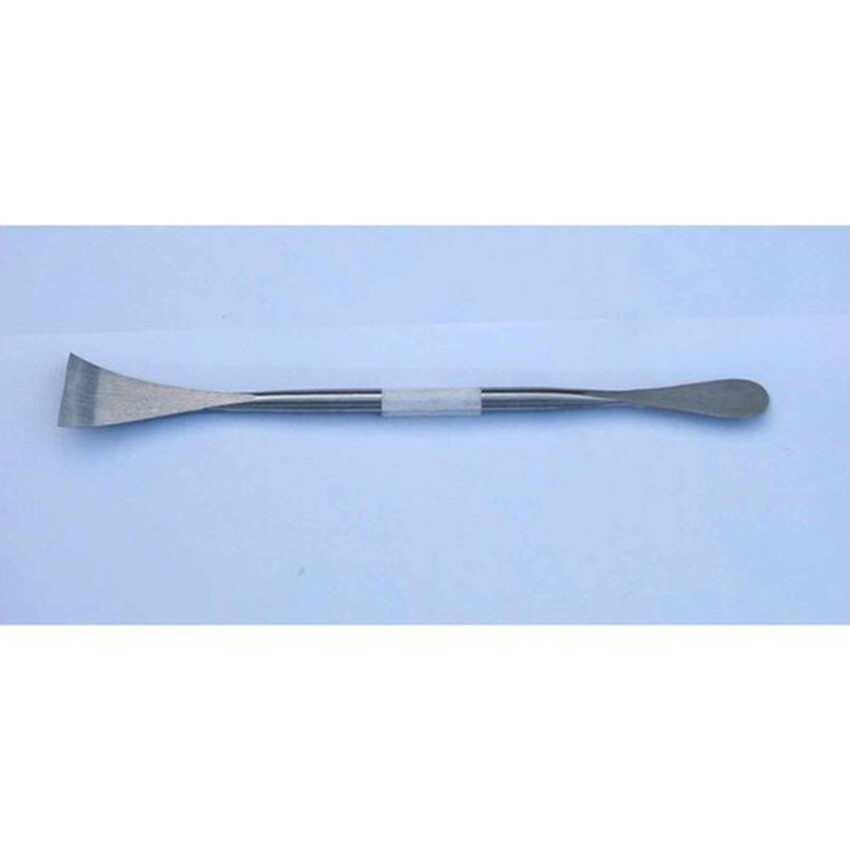 Photograph: Modelling Tool: One piece machined, all forged steel - 17cm