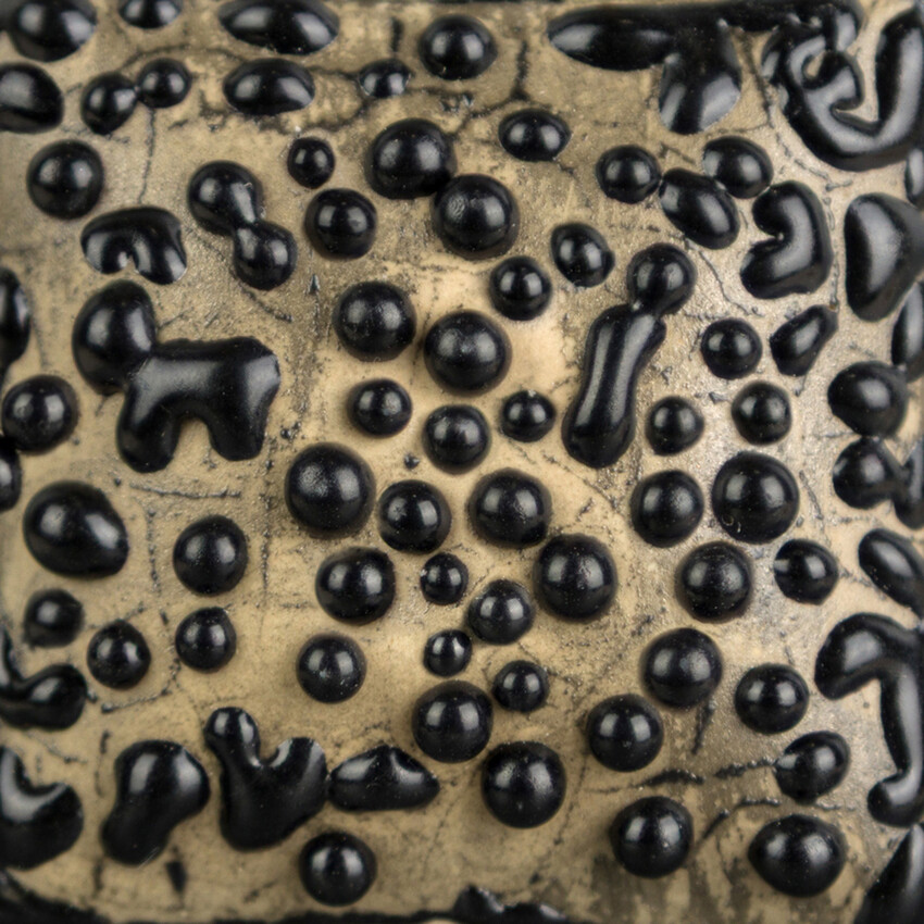 Photograph: Ritual Glaze Beads - Black Bead 473ml