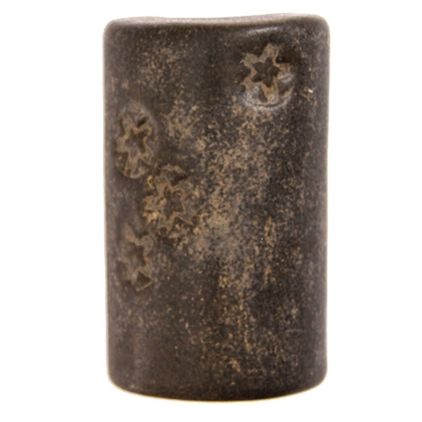 Photograph: Spectrum Shino Cone 5 Brush-On Glaze: Charcoal 454ml