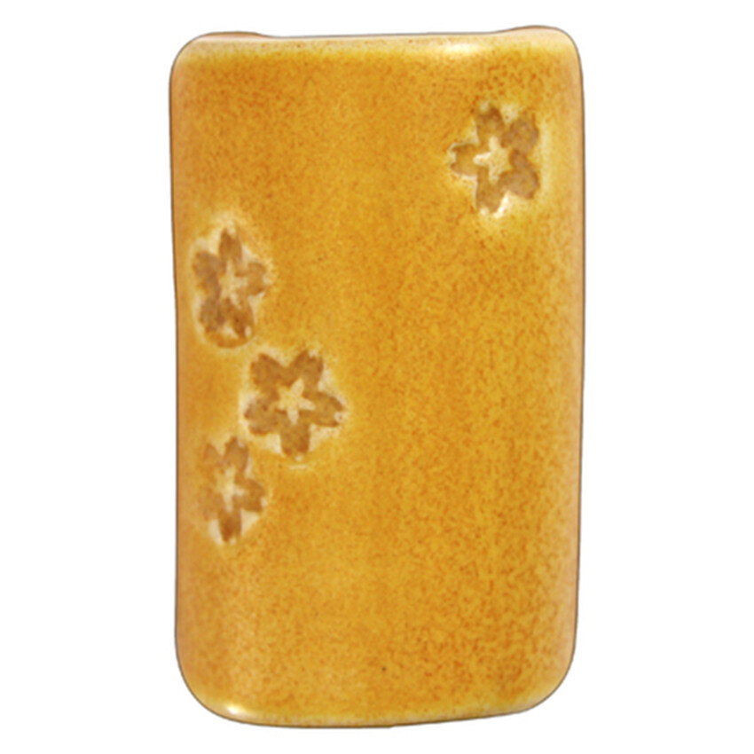 Photograph: Spectrum Shino Cone 5 Brush-On Glaze: Citron 113ml