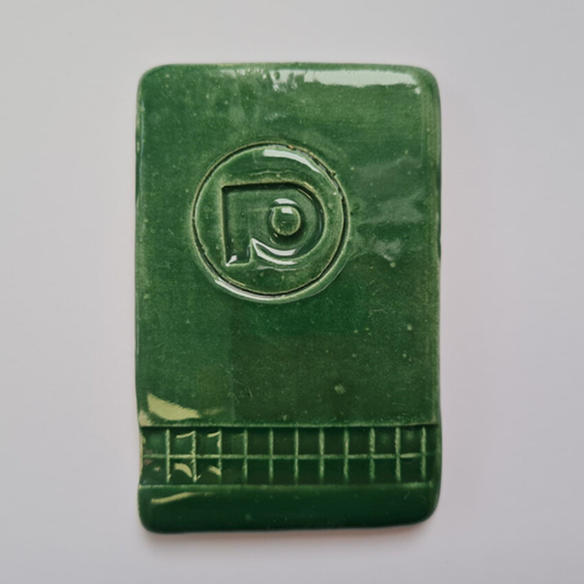 Photograph: Turquoise Green 1020-1080C