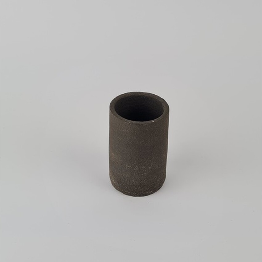 Photograph: Vulcan Black Stoneware (Medium) 1200-1260C