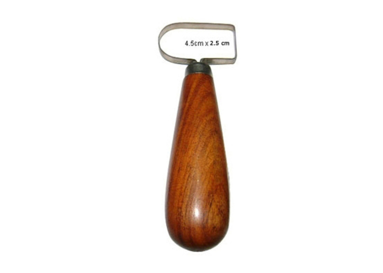 Strip Tool: Wooden handle/blued steel 14cm