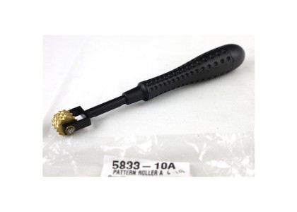 Pattern Roller A: Plastic handle/brass head 16cm