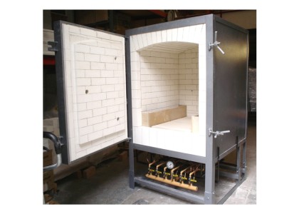 Potclays Thor NGK240 Gas Kiln. Capacity 23.8cf or 674 litres