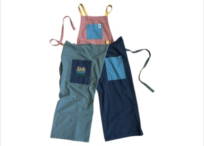 The Walking Apron: Slip Shady Special Edition (Classic size)
