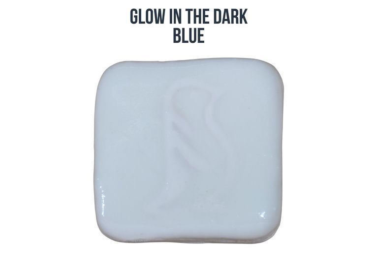 Penguin Glow In The Dark ^06 Glaze: Blue 118ml Penguin Glow In The Dark ^06 Glaze: Blue 118ml