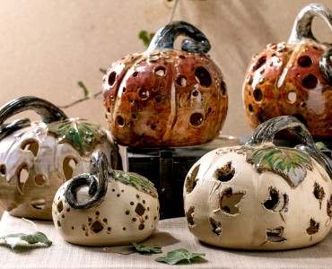 Using Colour & Glaze for Spooky Halloween Pottery & Modelling Ideas