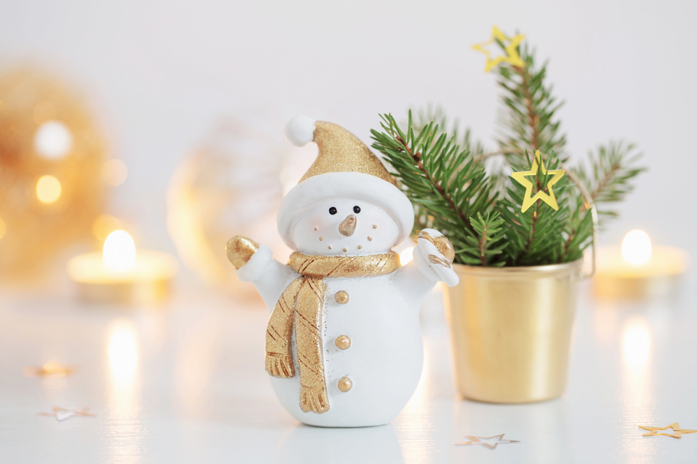 cosy snowman ornament